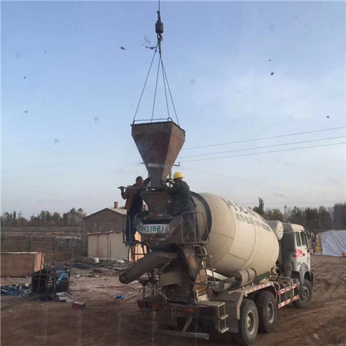 泗洪县“精准瞄准”—— 吊车的 “定位导航” 技术